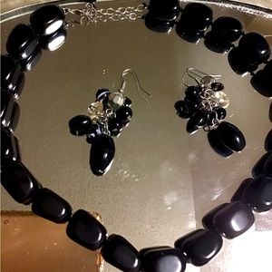Vintage black necklace and earrings 22 inch and pierced earrings
